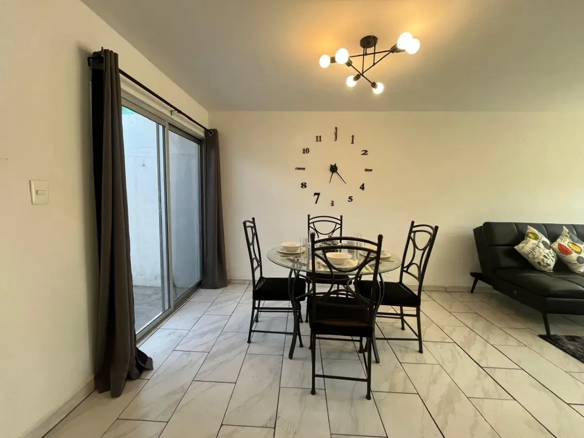 Casa Tipo townhouse URBAN GDL132-4